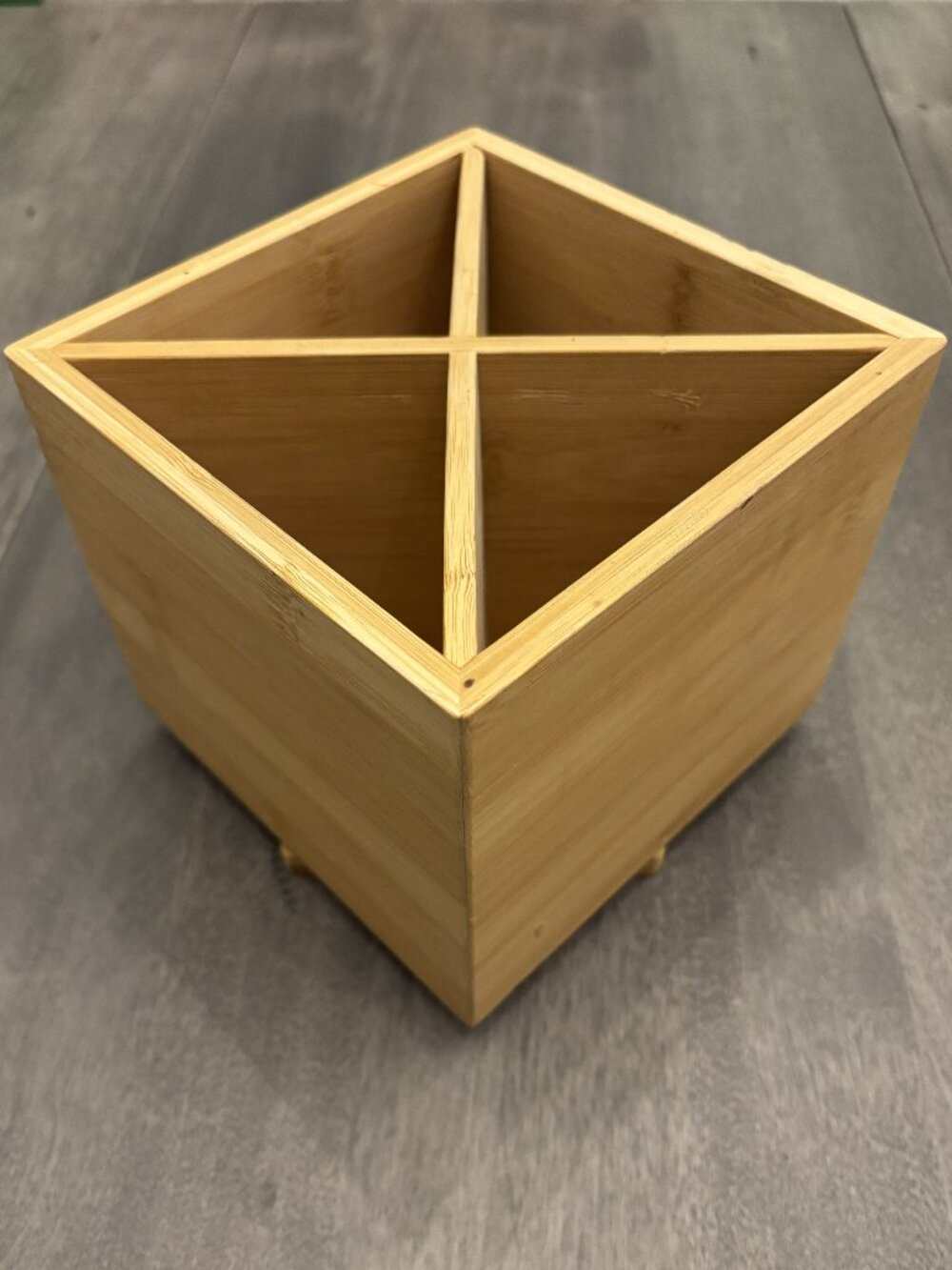 Taylor Madison Rotating Bamboo Desk Caddy. NEW